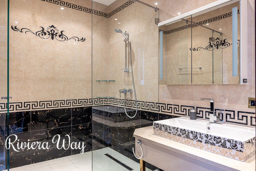 4 room apartment in Boulevard de la Croisette, photo #10, listing #85605408