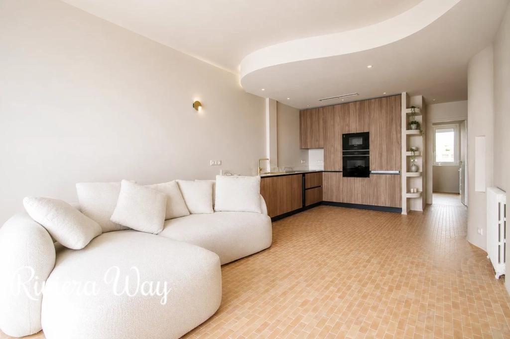 3 room apartment in Le Port, photo #5, listing #103891662