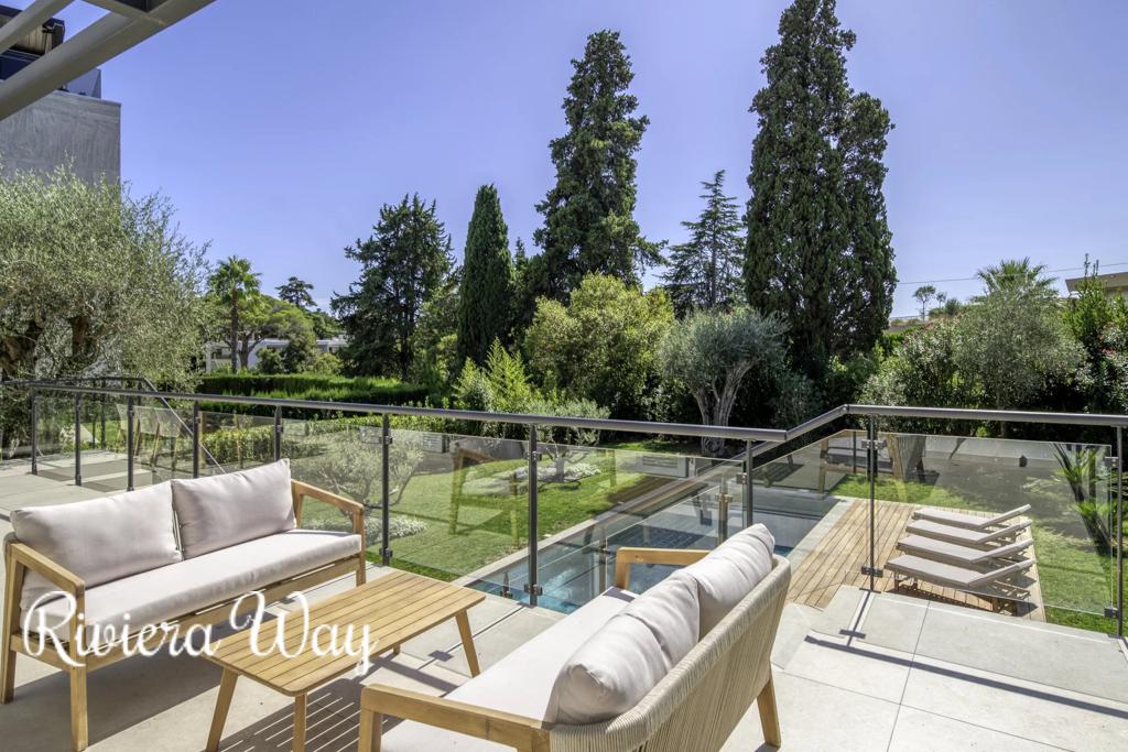 Villa in Cannes, photo #10, listing #104115984