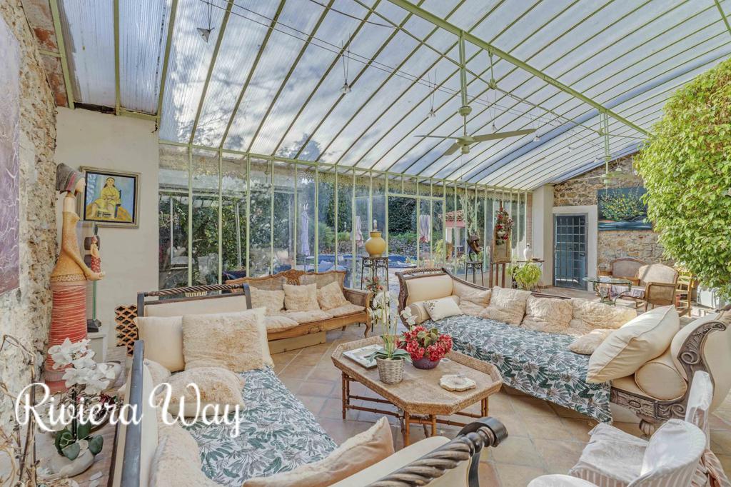 9 room villa in Toulon, photo #4, listing #105239778