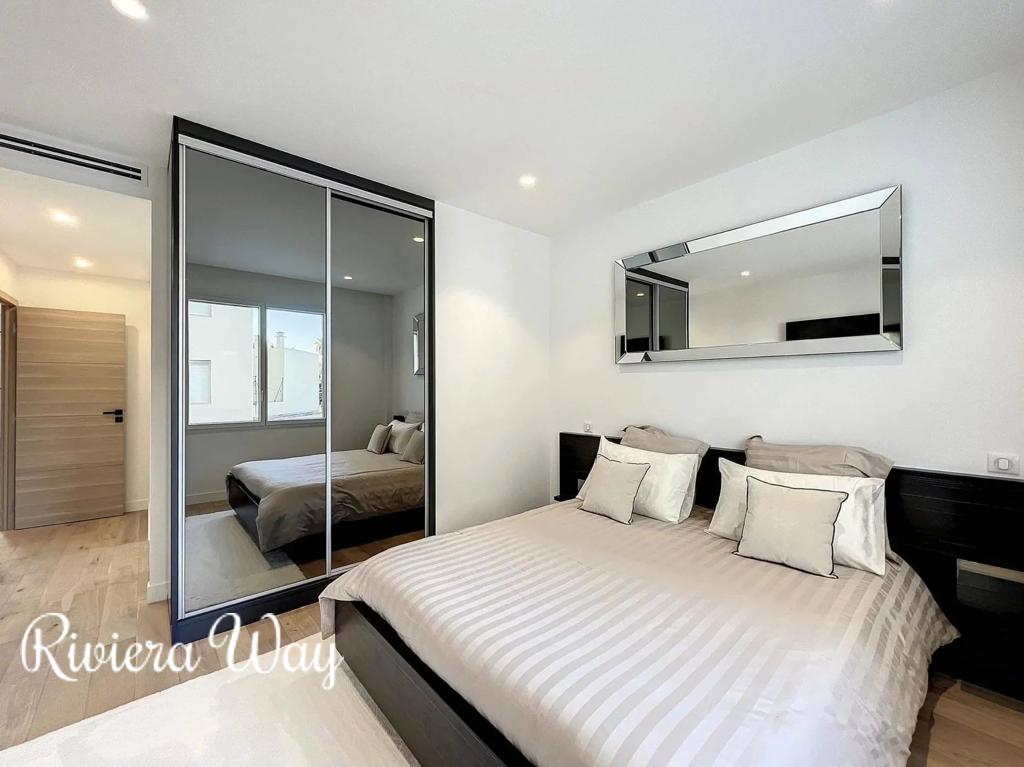 3 room apartment in Boulevard de la Croisette, photo #5, listing #105860370