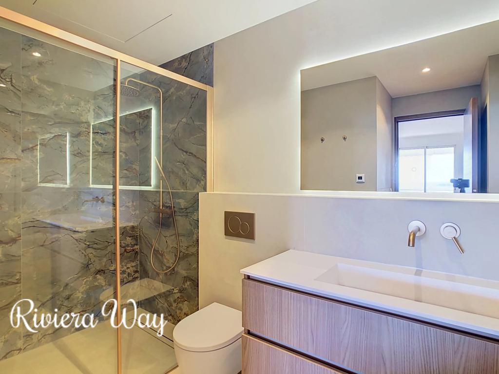 4 room apartment in Cannes, photo #5, listing #106122366