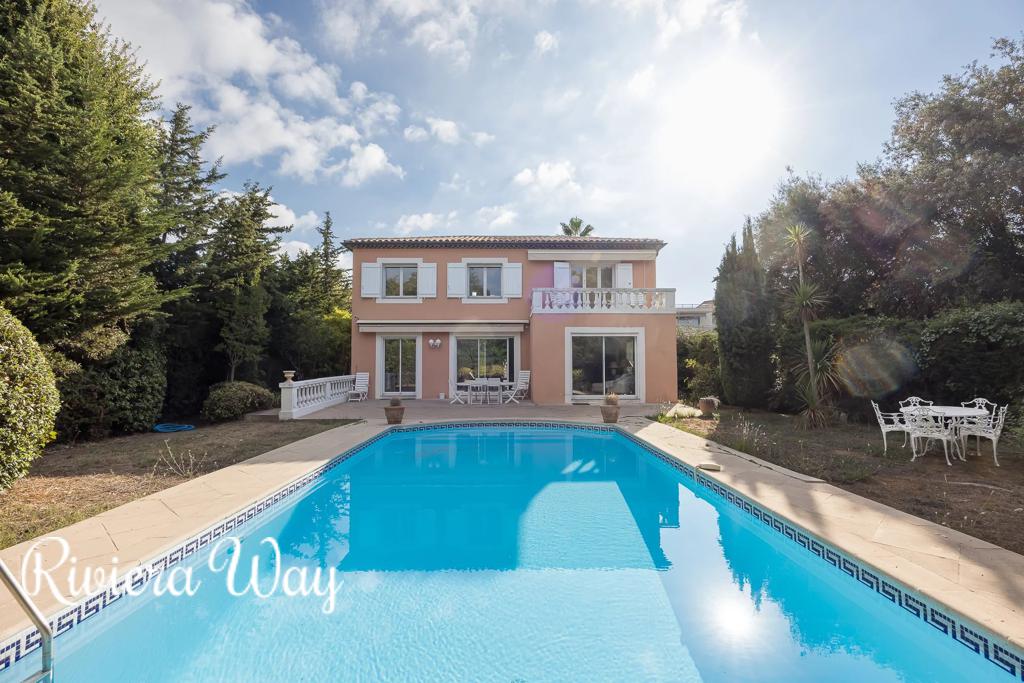 6 room villa in Antibes, photo #7, listing #107113986