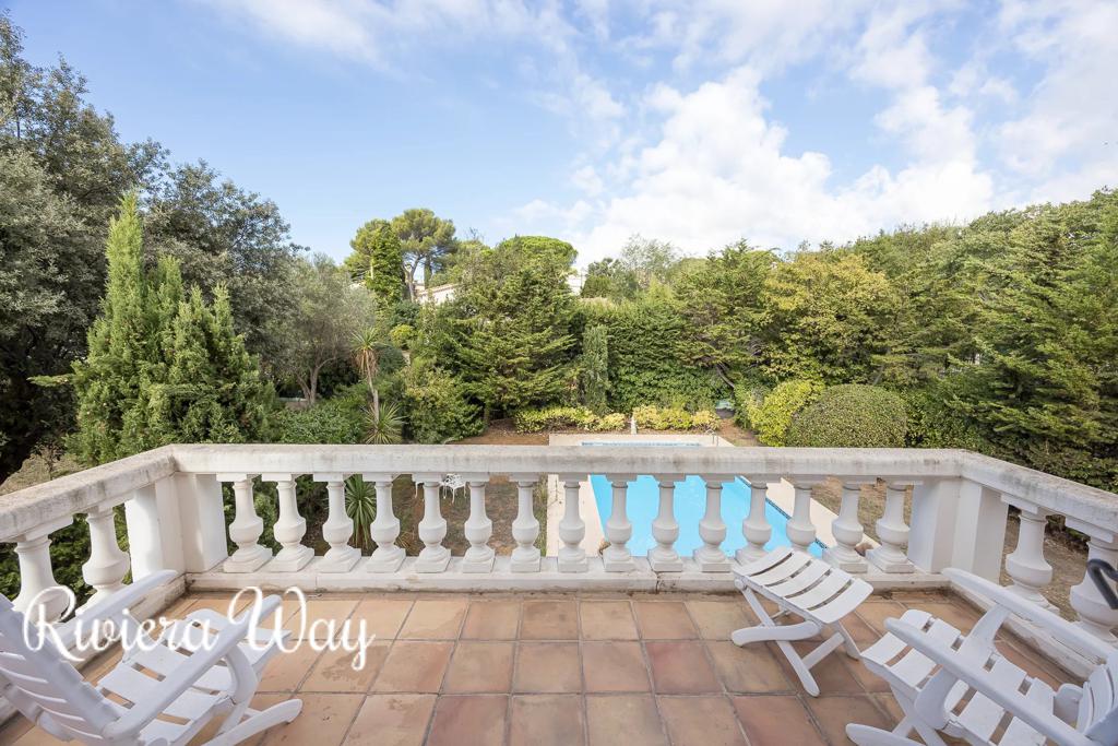 6 room villa in Antibes, photo #5, listing #107113986