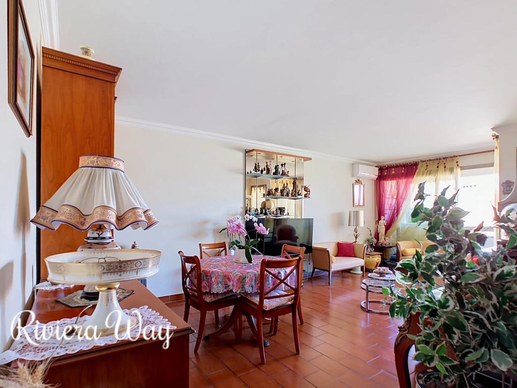 Apartment in Antibes, photo #2, listing #106563282