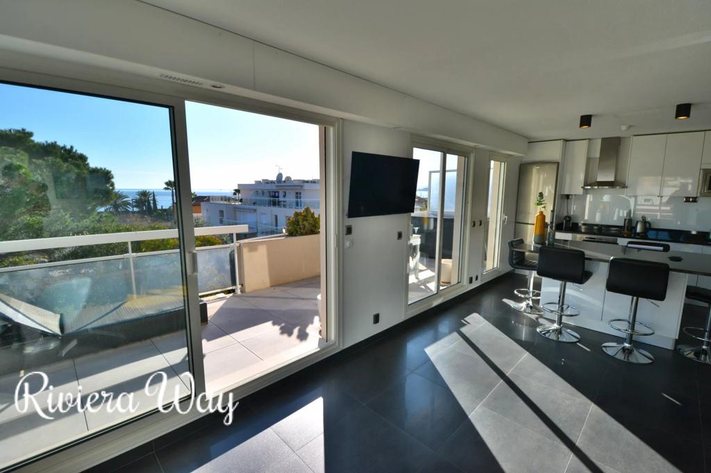 2 room apartment in Juan-les-Pins, photo #5, listing #101871210