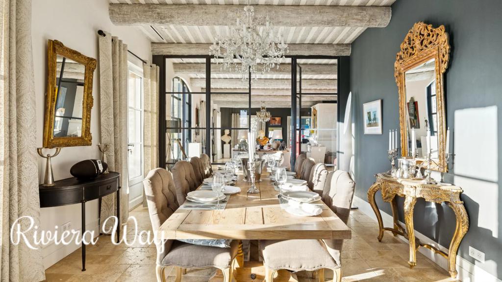 8 room villa in Fayence, photo #5, listing #105456036