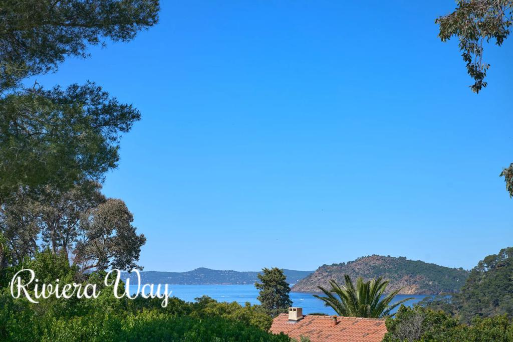 7 room villa in Rayol-Canadel-sur-Mer, photo #2, listing #99749790