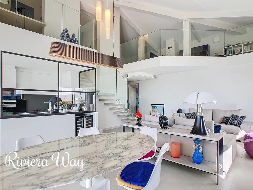 5 room apartment in Cannes, photo #7, listing #100683786