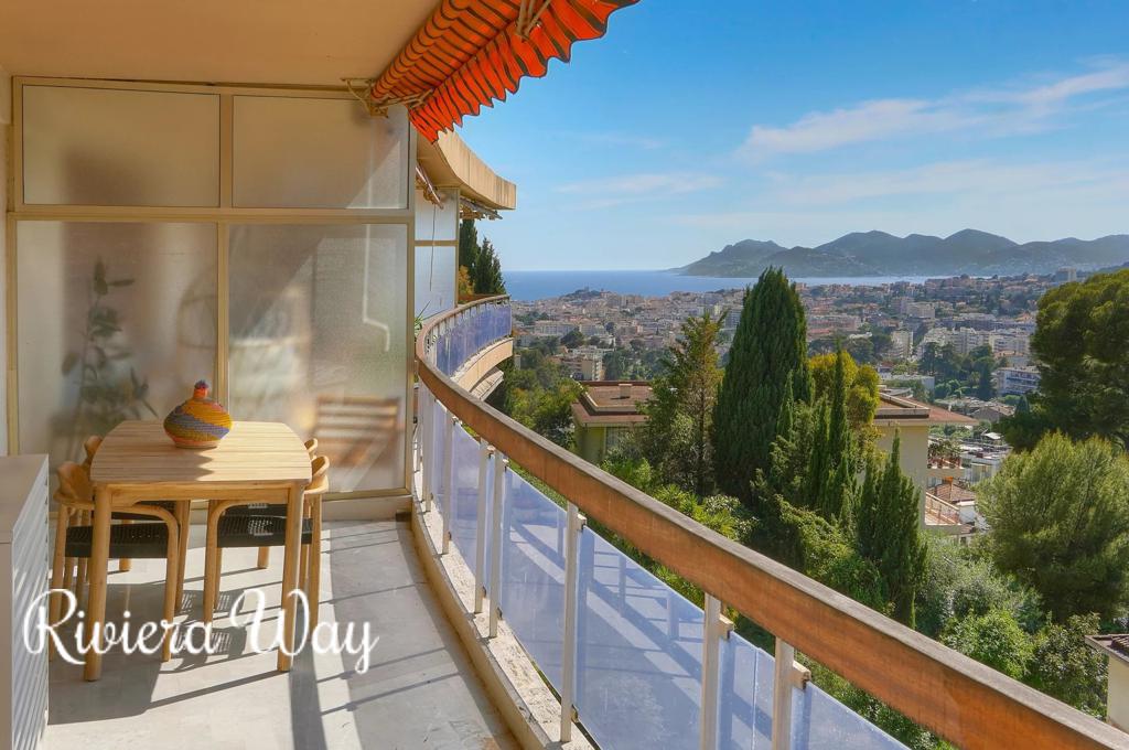 3 room apartment in Le Cannet, photo #2, listing #103135158