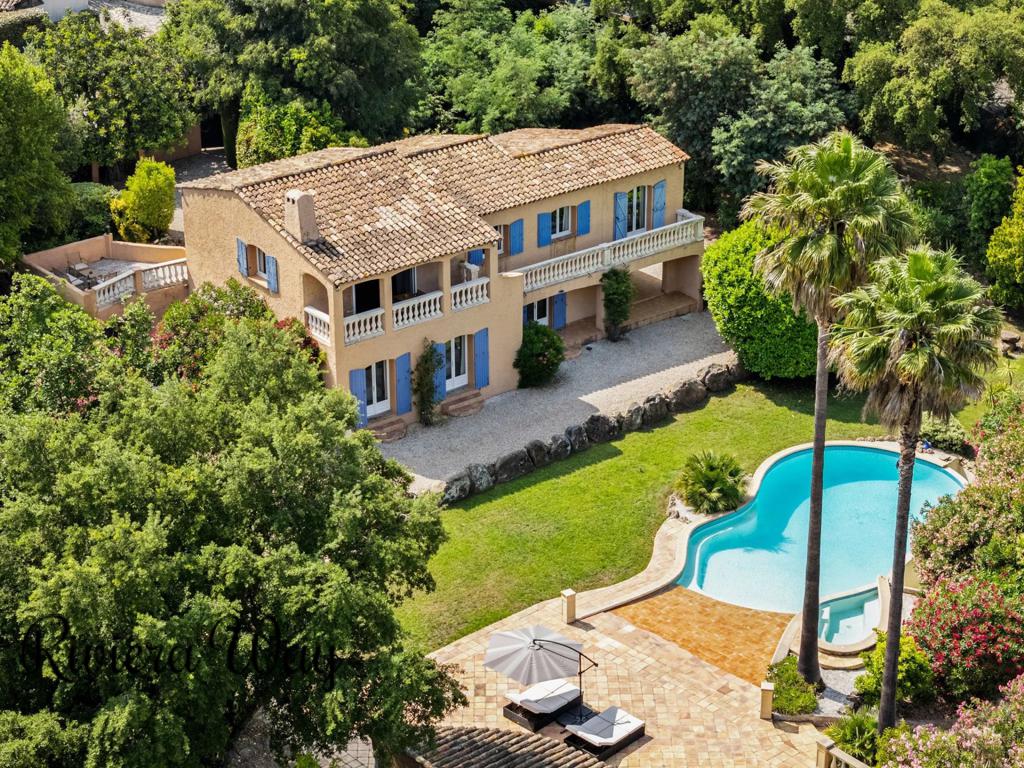6 room villa in Grimaud, photo #3, listing #104480712