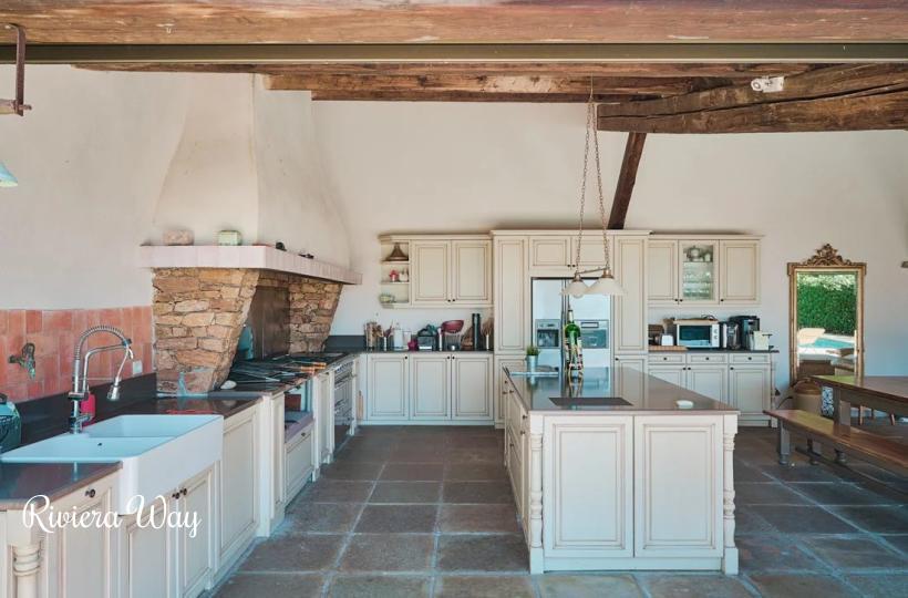 Villa in La Croix-Valmer, 340 m², photo #7, listing #104697348