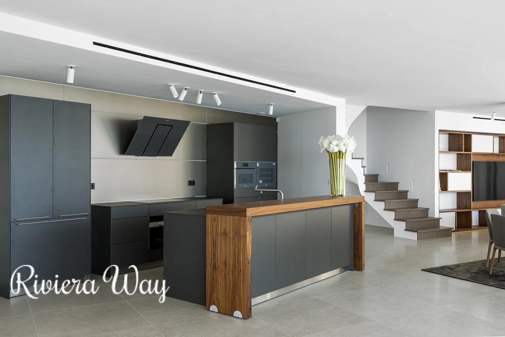 Villa in Èze, photo #8, listing #106650180
