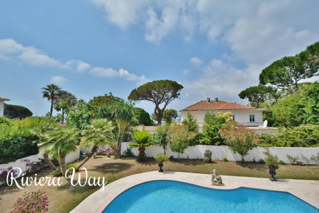 7 room villa in Cap d'Antibes, photo #3, listing #69092604