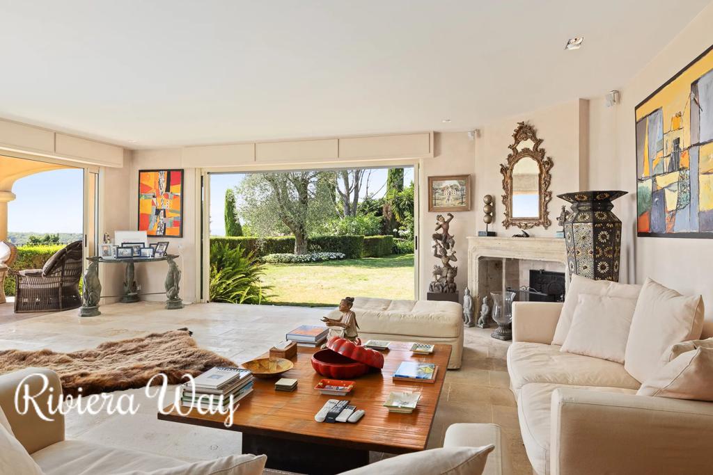 8 room villa in Mougins, photo #2, listing #82624752