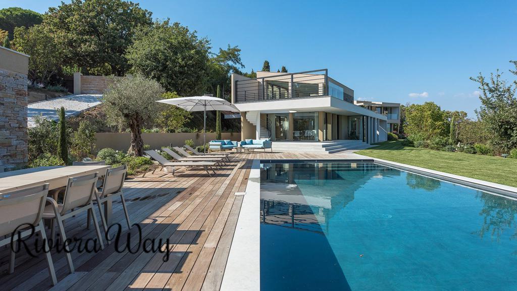 Villa in Saint-Tropez, photo #1, listing #78810858