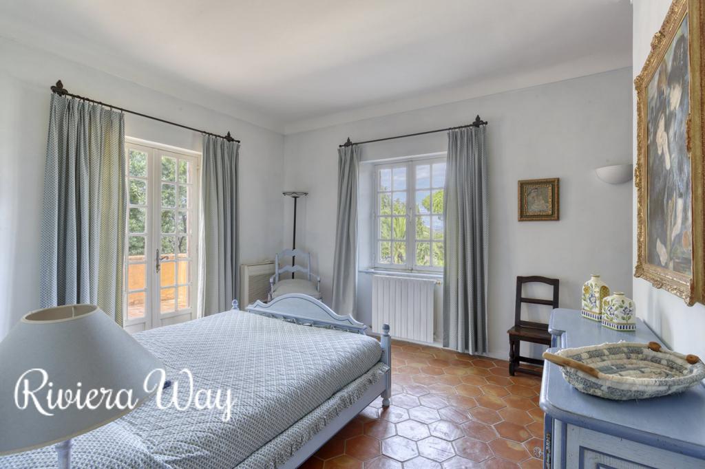 8 room villa in Saint-Tropez, photo #5, listing #86857596