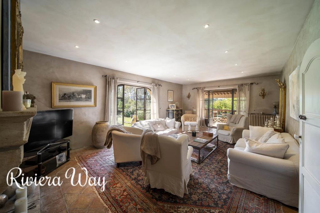 6 room villa in Mougins, photo #9, listing #102102294