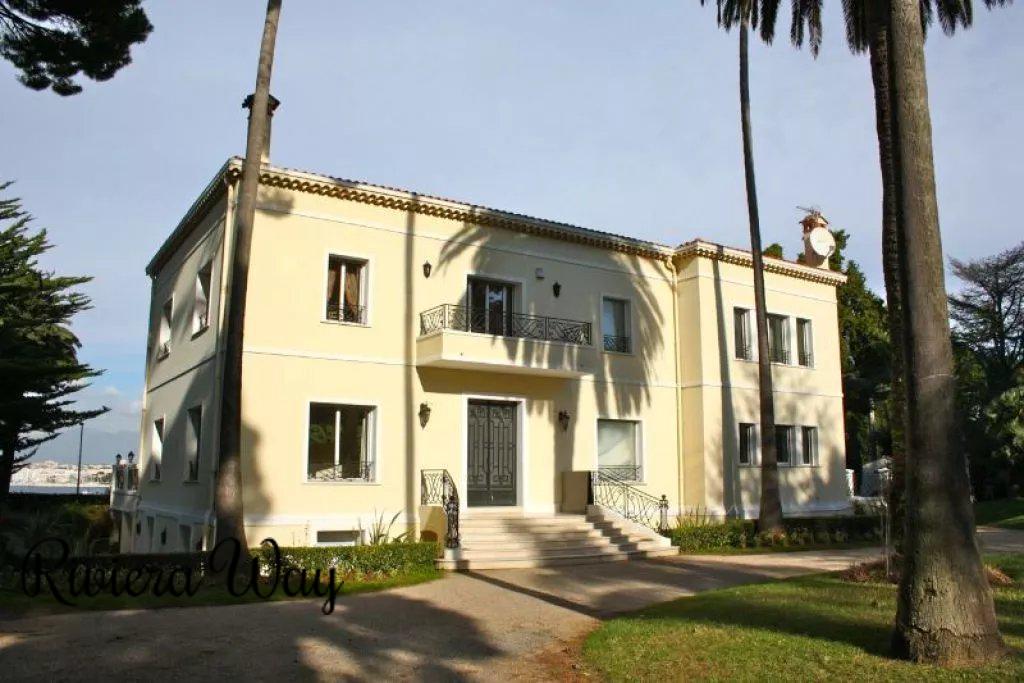 11 room villa in Cap d'Antibes, photo #1, listing #87859254