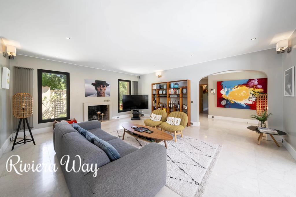 Villa in Mougins, photo #2, listing #103832106