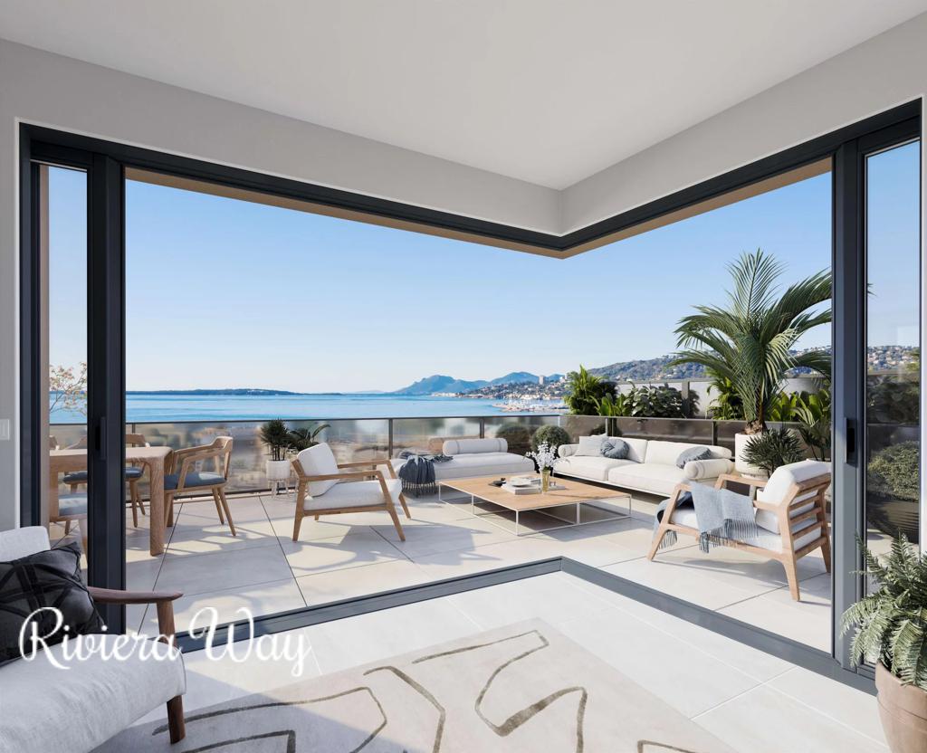 4 room new home in Antibes, photo #1, listing #106360842