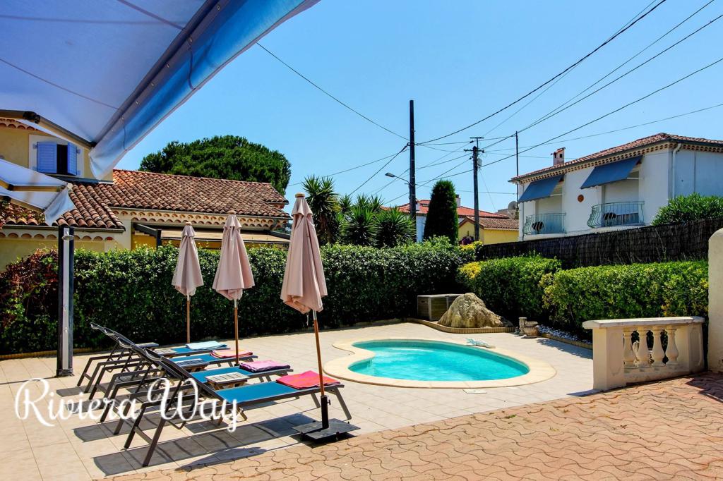 4 room villa in Cap d'Antibes, photo #10, listing #96937806