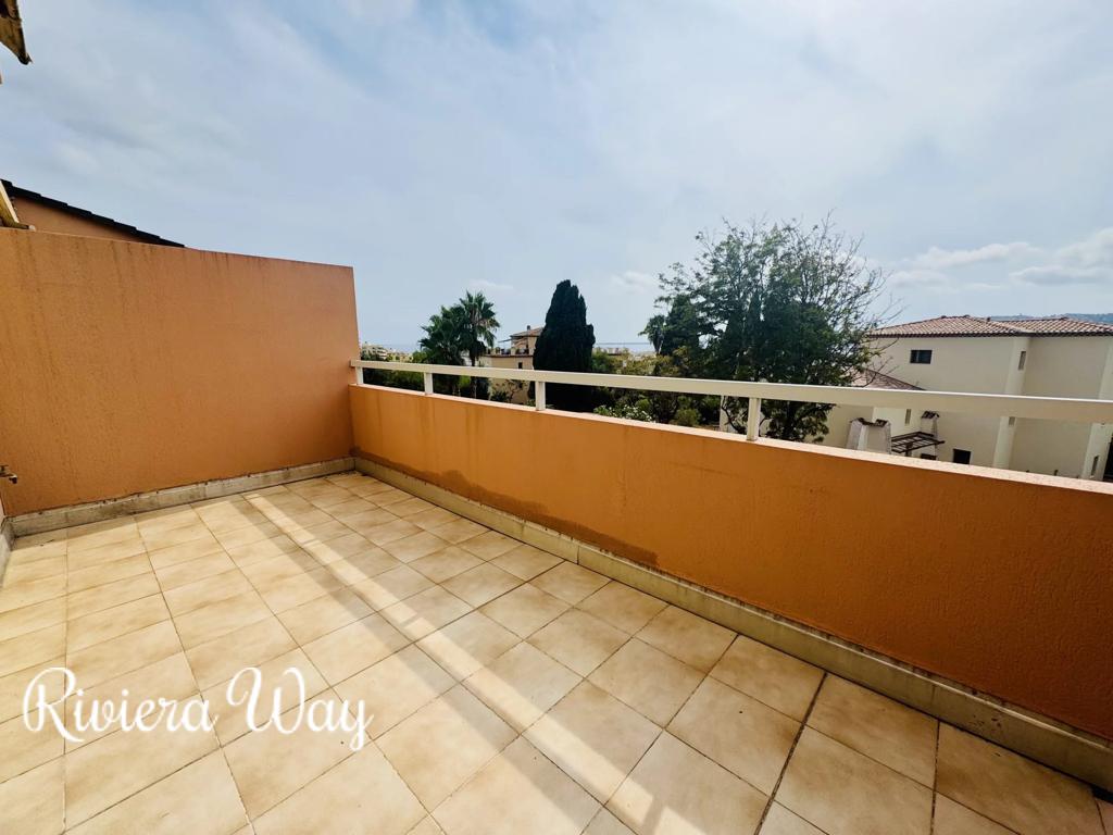 2 room apartment in Antibes, photo #4, listing #104082594