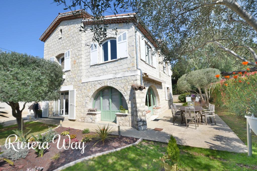 7 room villa in Juan-les-Pins, photo #1, listing #105868056