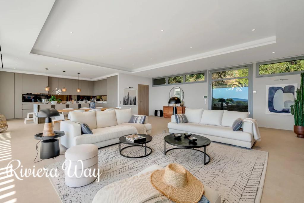 7 room villa in Sainte-Maxime, photo #7, listing #107076060