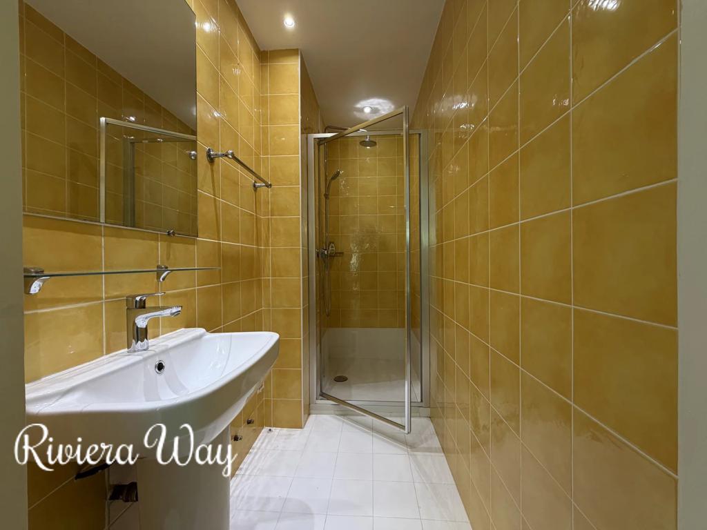 3 room apartment in Cannes, photo #9, listing #106342866