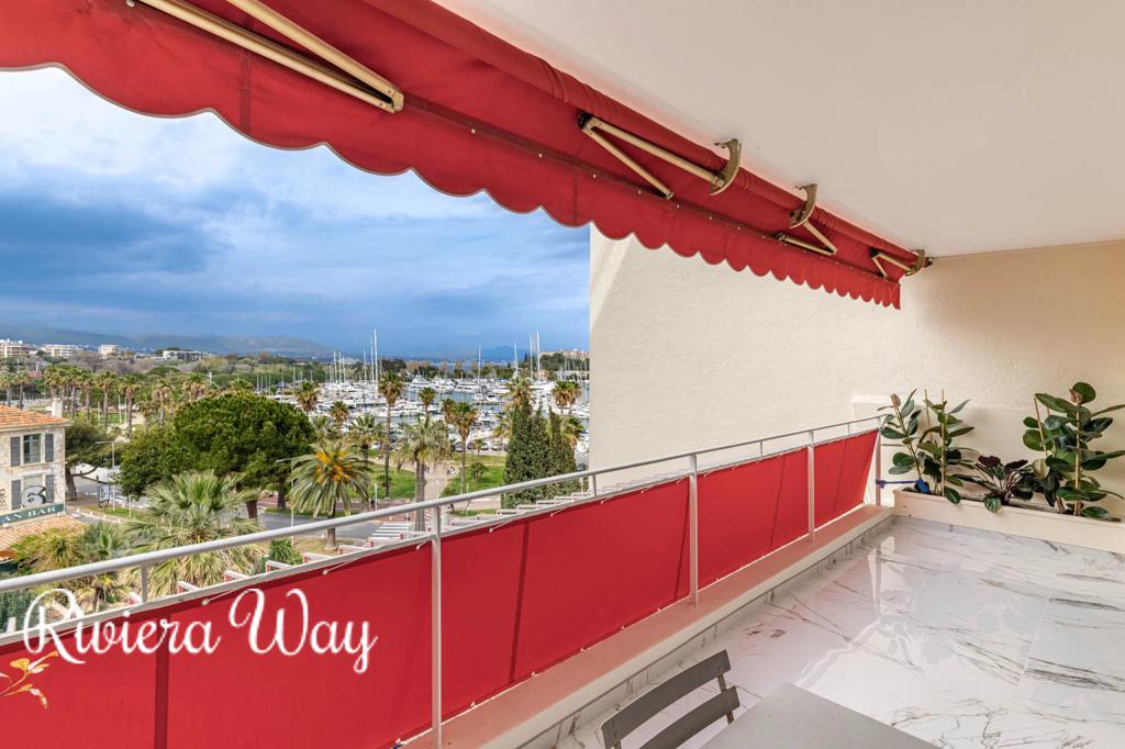 4 room apartment in Antibes, photo #9, listing #105001764
