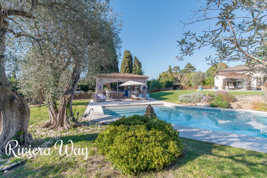 6 room villa in Mougins, photo #2, listing #106040256