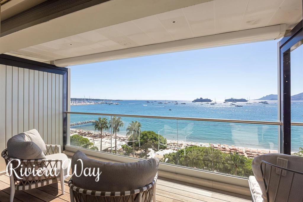 5 room apartment in Boulevard de la Croisette, photo #7, listing #104334510