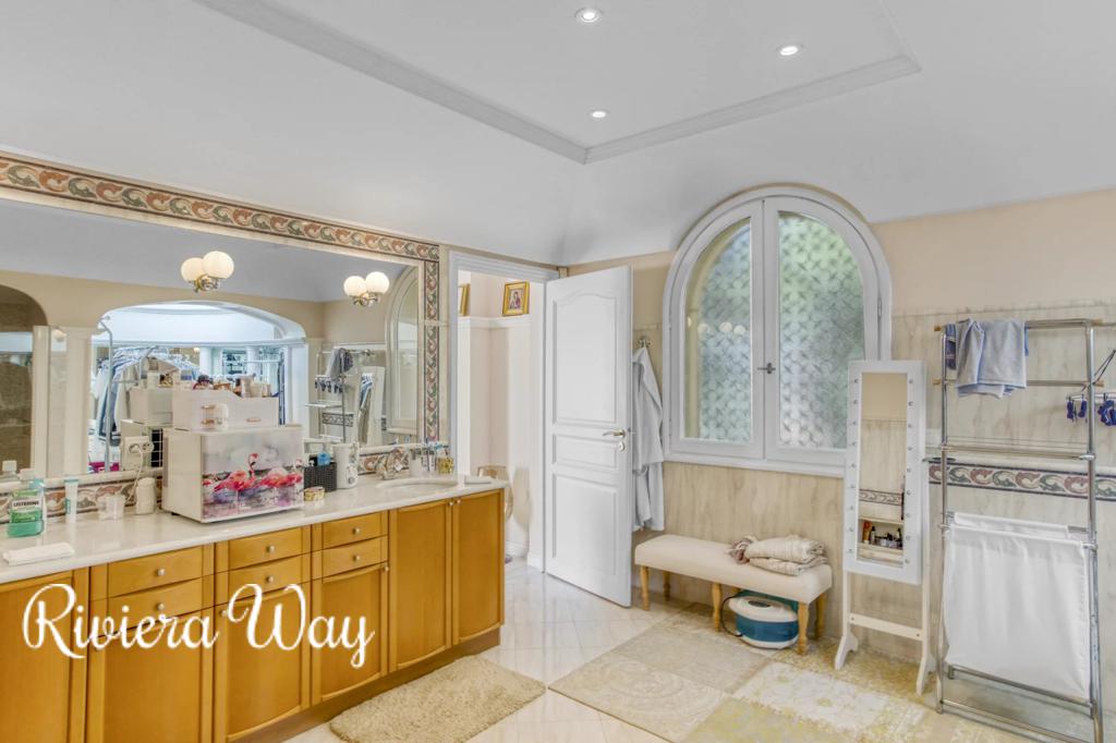 7 room villa in Villefranche-sur-Mer, photo #1, listing #103145028