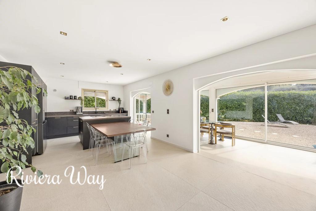 7 room villa in Roquefort-les-Pins, photo #8, listing #105908502