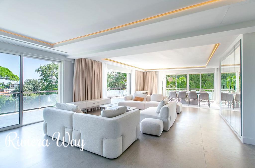 10 room villa in Cap d'Antibes, 320 m², photo #9, listing #104750730