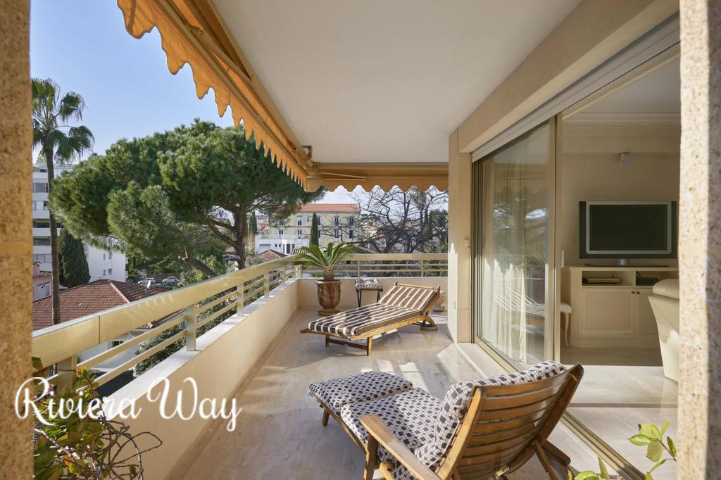 3 room apartment in Cannes, photo #8, listing #92914290