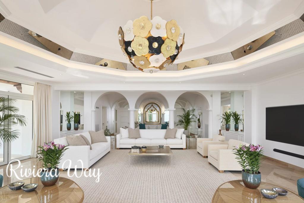 Villa in Cannes, photo #5, listing #106503348