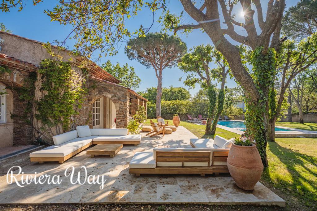 6 room villa in Grimaud, photo #2, listing #105868896