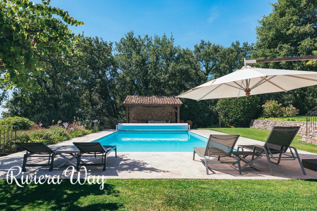 9 room villa in Le Rouret, photo #3, listing #106503558