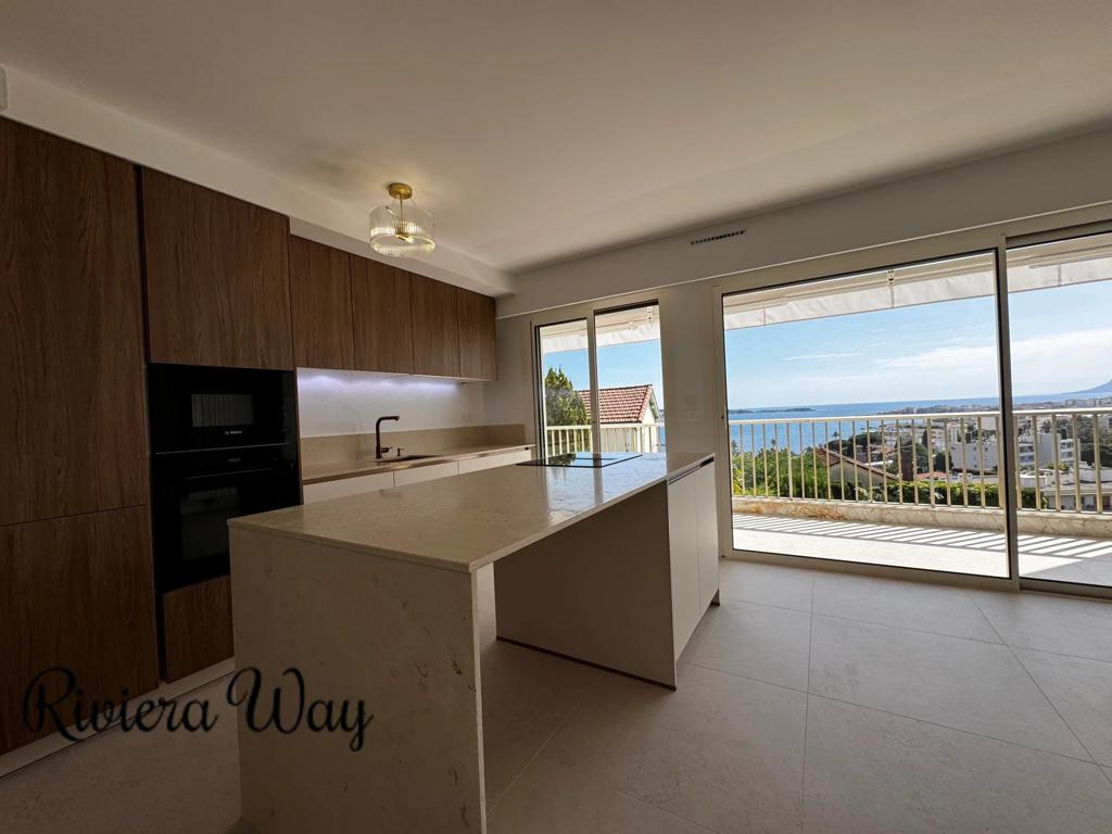 2 room apartment in Californie - Pezou, photo #4, listing #106278018