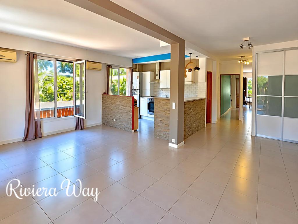 5 room apartment in Californie - Pezou, photo #2, listing #106789158