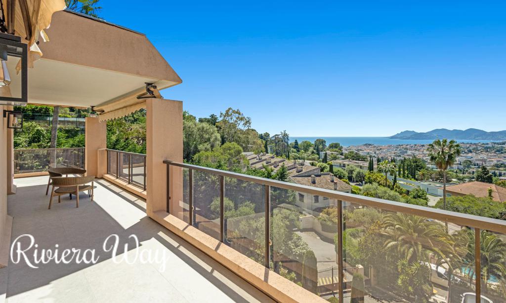 4 room apartment in Le Cannet, photo #2, listing #106163988