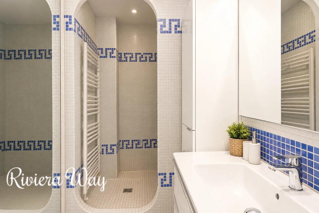 3 room apartment in Nice, photo #9, listing #107206428