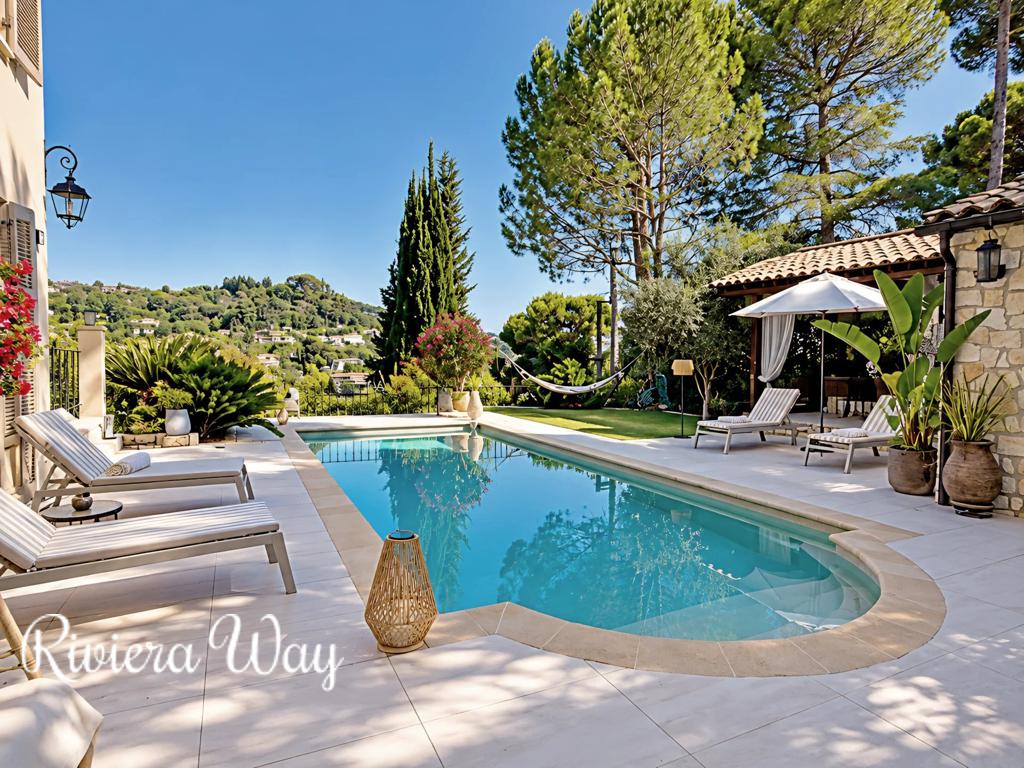 7 room villa in Mougins, photo #3, listing #106570002
