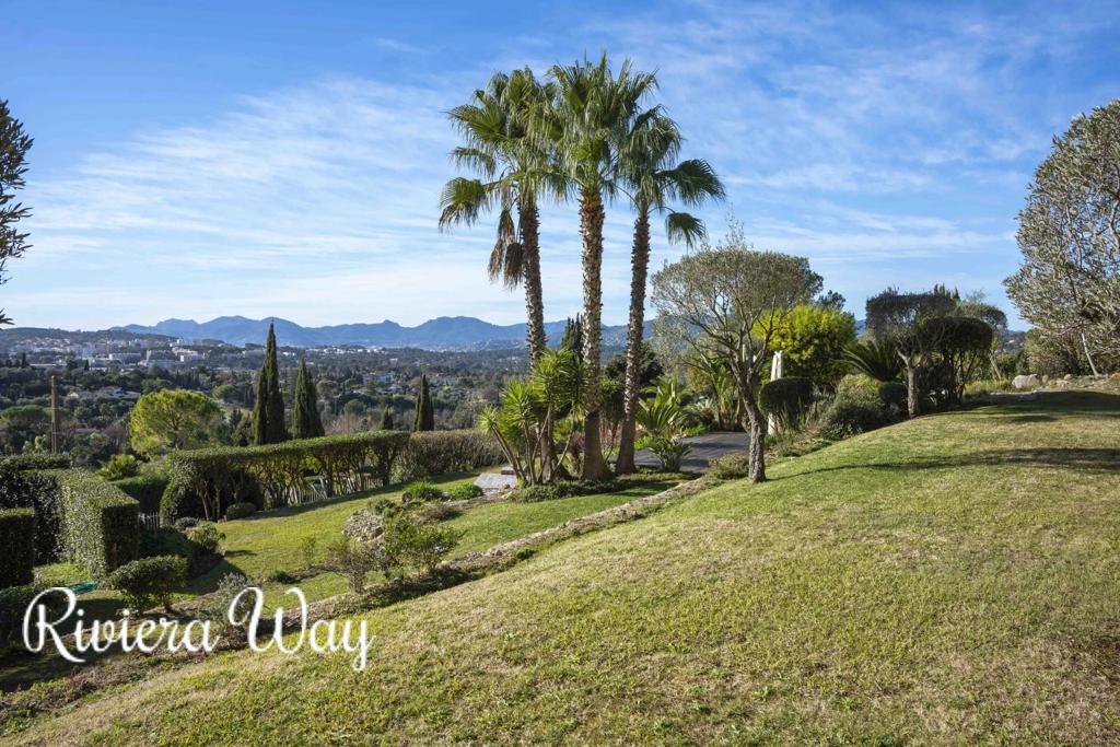 7 room villa in Mougins, photo #4, listing #101768226