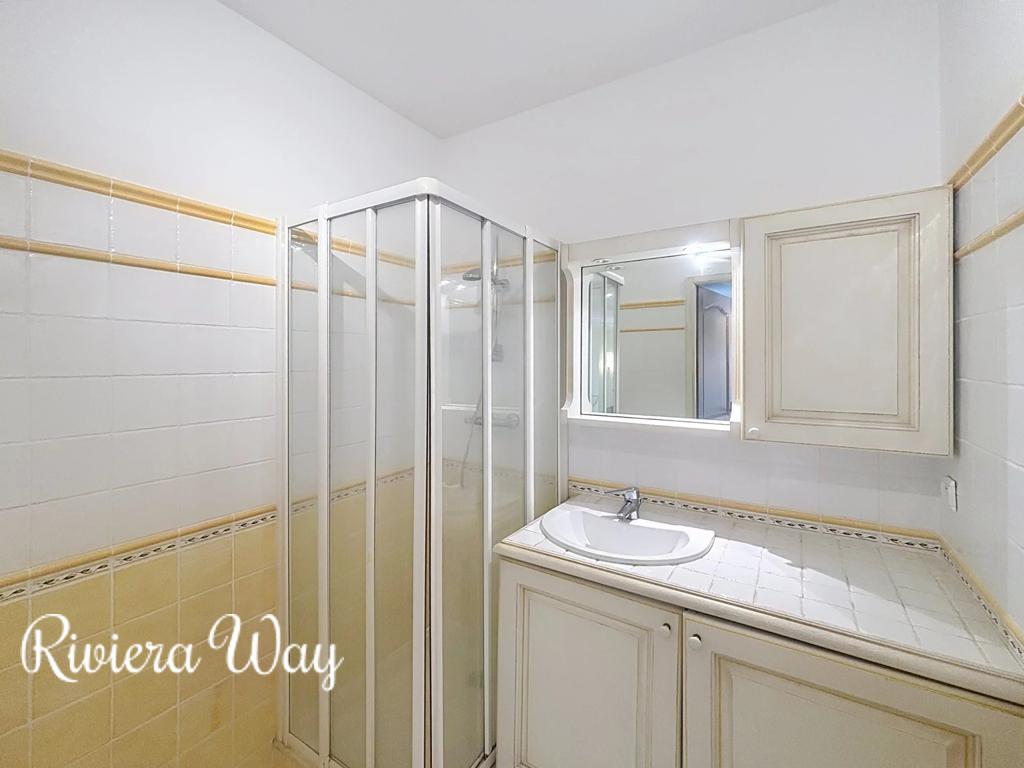 2 room apartment in Cap d'Antibes, photo #4, listing #104836704