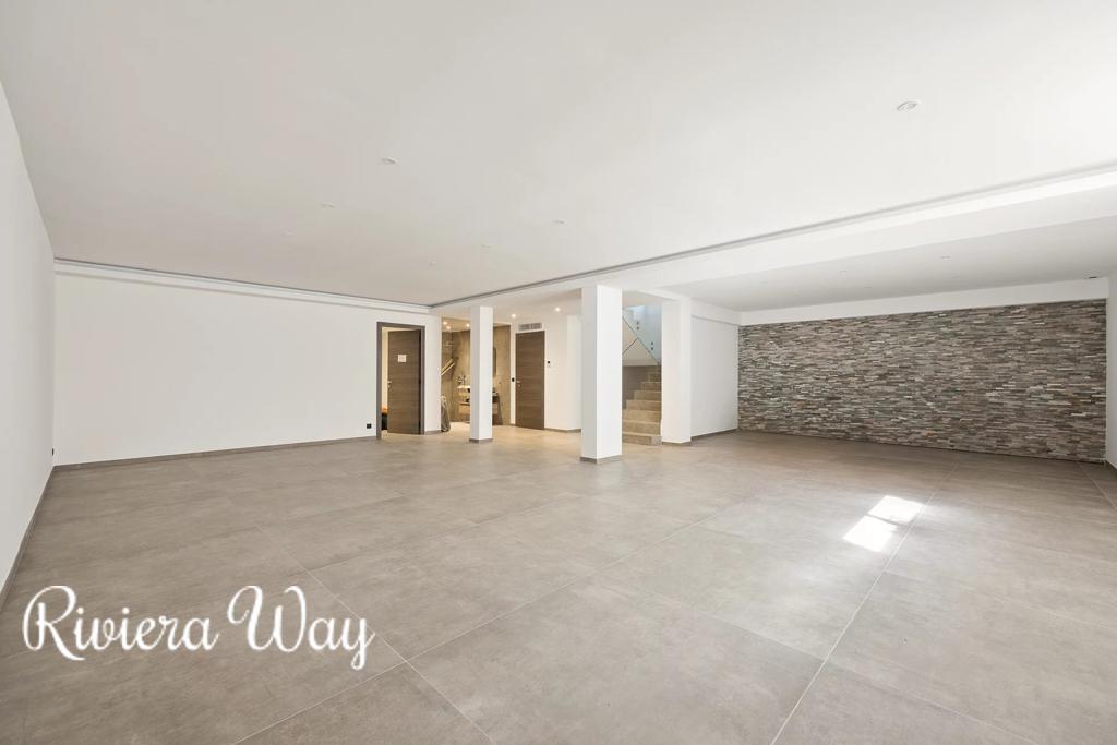 7 room villa in Cap d'Antibes, photo #7, listing #103755792