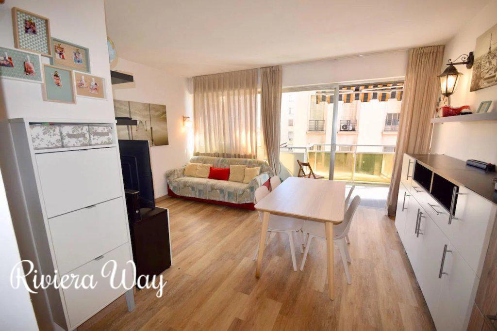 2 room apartment in Promenade des Anglais, 37 m², photo #2, listing #106798188