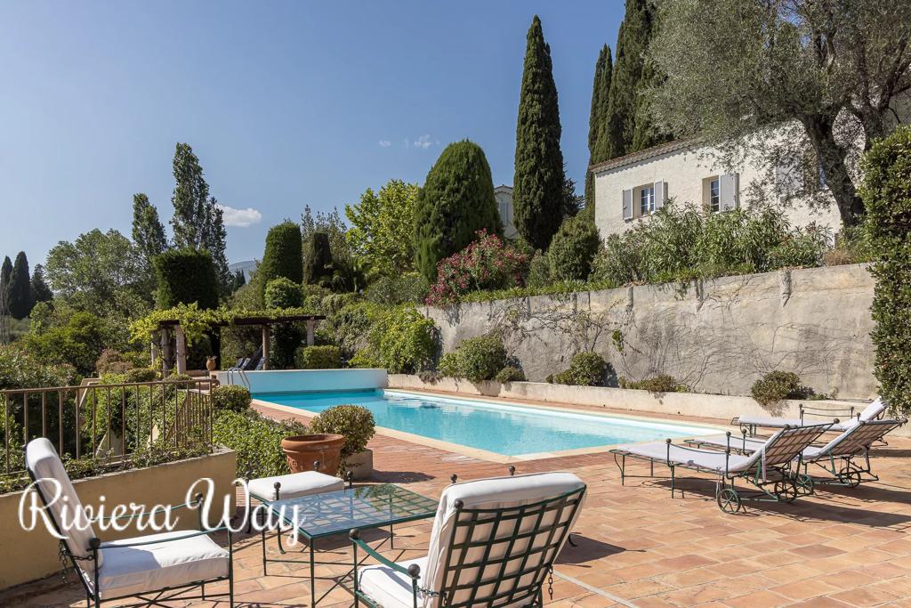 12 room villa in Grasse, photo #7, listing #82926816